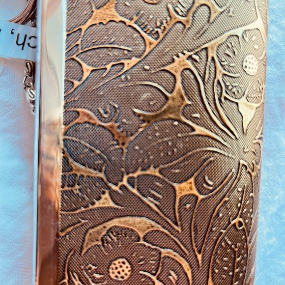 New Gold Purse with Gold Stamping - Picture 11 of 11